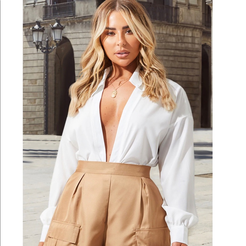 Petite White V Plunge Blouse. 
Size: 4 US (8 UK)